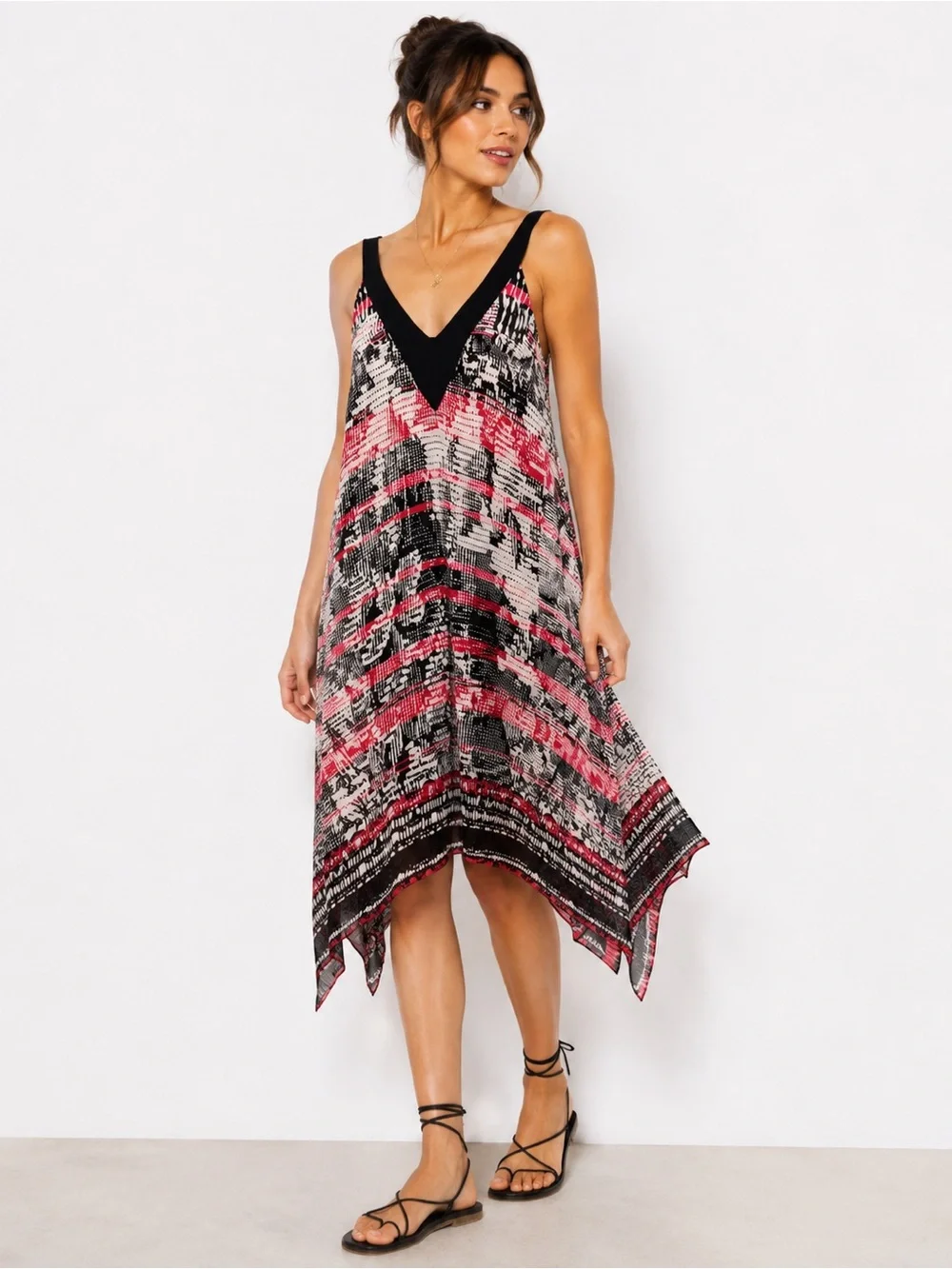 Adrianna Papell Black‎ Asymmetrical Handkerchief-Hem V-Neck Dress 10